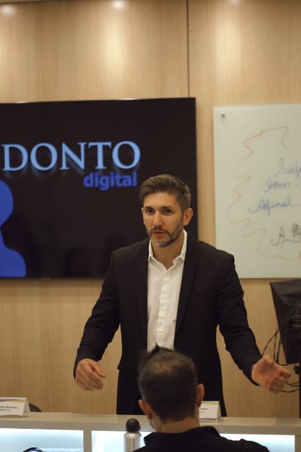 Alejandro Torres, instructor en Cursalo